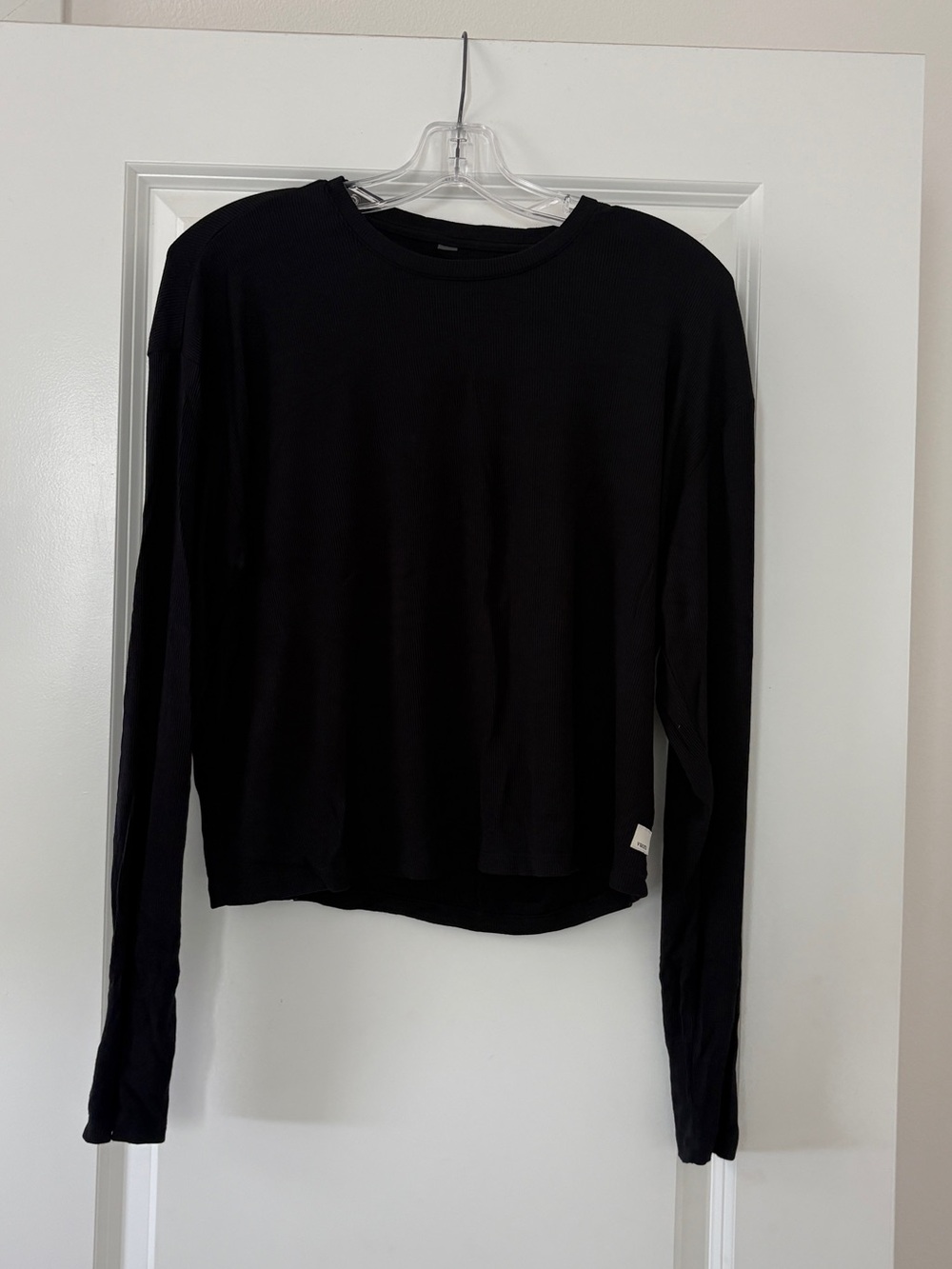 Vuori Ribbed Black Long Sleeve Top